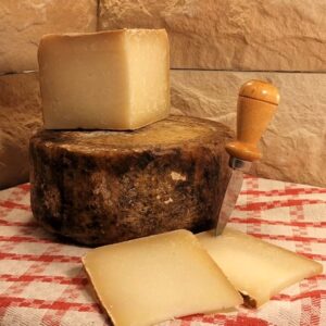 Pecorino grotta (in der hoehle gereift) - 500g